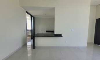 Imagem 3: Casa de condomínio térrea para venda possui 138 metros quadrados com 3 quartos