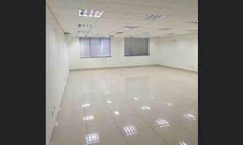 Imagem: Amplo Conjunto Comercial