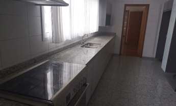 Imagem 7: Apartamento para venda possui 225 metros quadrados com 4 suites