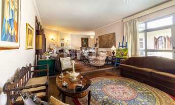 Imagem 4: Casa térrea com 366 m² construídos e 853m² de terreno. Muito potencial em Alto de Pinheir