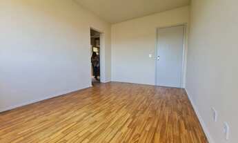 Imagem 6: Apto Sala 2 Quartos com Vaga