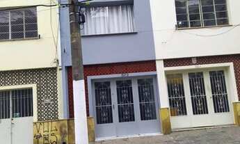 Imagem 7: A seis minutos da estação Praça da Árvore do metrô. Sobrado com duas entradas, reformado