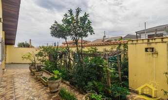 Imagem 4: Casa - Térrea com piscina no bairro Ribamar, 700 metros da praia, Peruíbe-SP