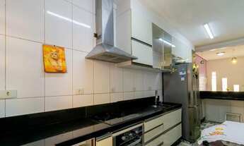 Imagem 3: Térrea para venda tem 157 metros quadrados com 3 quartos em Bosque da Saúde - São Paulo