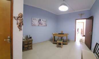 Imagem 3: Surpreendente sobrado todo reformado com quintal, horta e linda vista. Próximo da estação