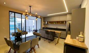 Imagem 3: BARBADA!! Apto de 3 suítes DECORADO VISTA MAR em Meia Praia - Itapema - SC