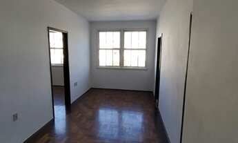 Imagem 2: Apartamento com 2 quartos sem garagem no Bairro Auxiliadora - Porto Alegre - RS