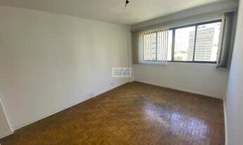 Imagem 2: Apartamento à Venda no bairro do Sumaré. Andar alto. 3 dormitórios