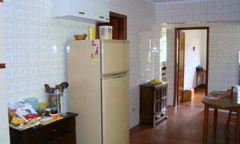 Imagem 3: Casa térrea antiga em terreno de 500 metros quadrados magnifica localização!