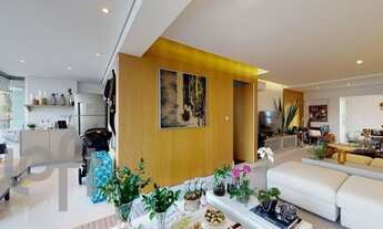 Imagem 3: Apt 180 m², andar alto, amplo living integrado a cozinha com móveis planejados, sala de j