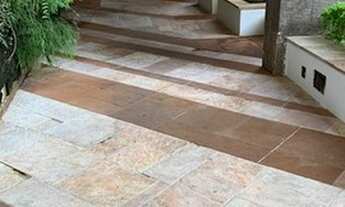 Imagem 2: PRÓXIMO À SANTA CASA