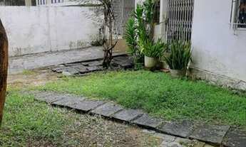 Imagem 4: Casa em Casa Forte com 5 quartos sendo 3 suítes com 330m² de terreno por R$ 950MIL