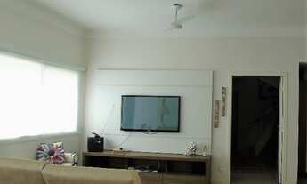 Imagem 3: Belíssimo imóvel à venda com 4 suítes em condomínio fechado à 350 metros da praia de Gerib