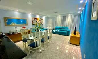 Imagem 3: Seu novo lar em Santo André: Espaçosa Casa de 6 Dorms com 3 Vagas e Quintal Bairro Jardim