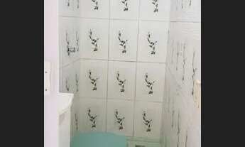 Imagem 6: Ambiente Familiar! Aluga-se! Casa com um quarto. Obs: Luz, Água, Internet, TV canal aberto