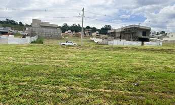 Imagem 4: Casa de condomínio para venda tem 386 metros quadrados em Jardins Nápoles - Senador Canedo