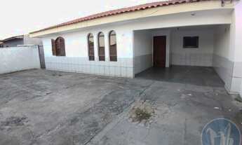 Imagem: TERRENO COM 2 CASAS UMA COM 4 QUARTOS DEMAIS