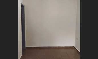 Imagem 3: Casa de fundo Casa com 2 dormitórios