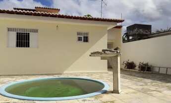 Imagem 4: Casa de 350m, sendo 250m de área construída com piscina