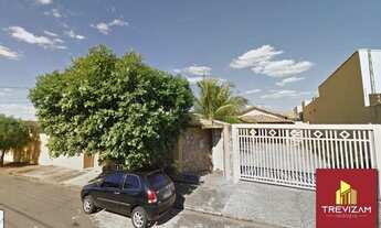 Imagem 2: Casa para aluguel com 230 metros quadrados com 3 quartos