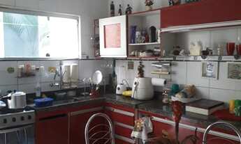 Imagem 4: Casa para venda possui 300 metros quadrados com 4 quartos