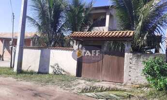 Imagem: Casa com 2 quartos e 2 banheiros, por R$