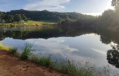 Imagem 6: Chácaras Piracanjuba muita água