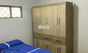 Imagem 8: Casas residencial disponível para venda no bairro Santa Mônica em Uberlândia-MG