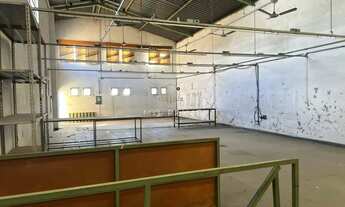 Imagem 7: Galpão amplo com ótima localização, próximo ao CEASA e com acesso rápido à BR-040