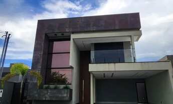 Imagem 3: Sobrado para venda com 246 metros quadrados com 4 quartos