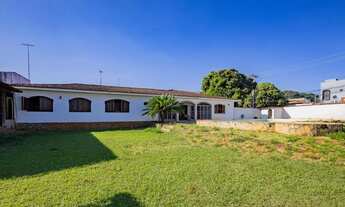 Imagem 3: Casa térrea de 800 m² ideal para morar ou investir em uma área charmosa de Goiân