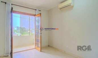 Imagem 7: Casa de 214m² com 4 dormitórios, 1 suíte, piscina e 2 vagas no bairro Teresópoli