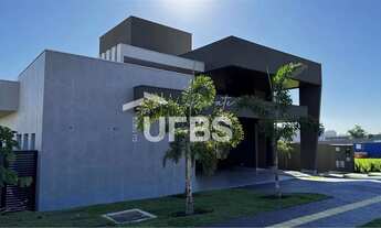 Imagem: Casa Térrea de Alto Padrão à Venda no