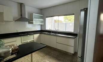 Imagem 6: Sobrado para aluguel com 330 m2, com 4 Suites, piscina e churrrasqueira no Jardins Monaco