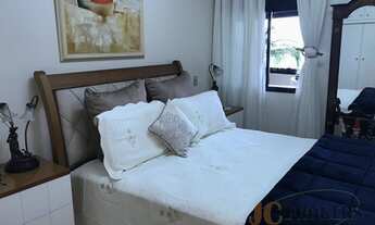 Imagem 7: Apartamento mobiliado com 218m² de área útil, 3 vagas, amplo living, 4 dormitórios, 4 suít