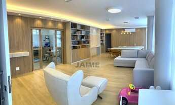 Imagem 4: Apartamento super ilumindado, totalmente reformado, em rua arborizada em Higienópolis!