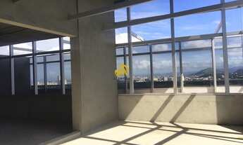 Imagem 2: Luxuosa cobertura empresarial, localizada no Ed. Mubadalla Office