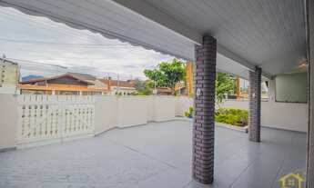 Imagem 3: Casa - Assobradada no bairro Três Marias, 0 metros da praia, Peruíbe-SP