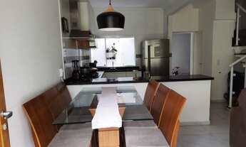 Imagem: Casa de Condomínio - Venda -3 dorms(1 suíte)