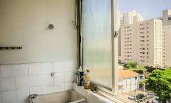 Imagem 5: Sexto andar. A área é de 63m2, tem dois dormitórios, 1 banheiro