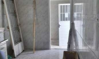 Imagem 2: Casa de vila para venda tem 45 metros quadrados com 1 quarto em Vila Mazzei - São Paulo