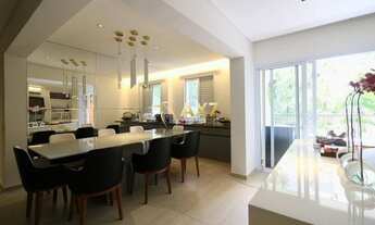 Imagem 2: Apartamento de 145m² com 2 Quartos à Venda