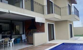 Imagem 3: Casa de condomínio sobrado para venda possui 315 metros quadrados com 4 quartos