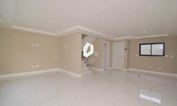 Imagem 3: Tríplex em condomínio, com 04 quartos 01 suíte, terraço amplo com espaço gourmet e Jacuzzi