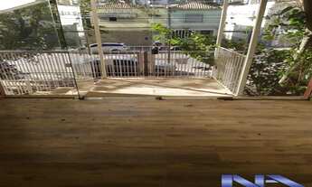 Imagem 4: SOBRADO COM ENTRADA LATERAL, QUINTAL E PRÓXIMO AO METRÔ