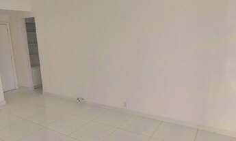 Imagem 2: Apartamento para venda tem 58 metros quadrados com 1 quarto em Barra da Tijuca - Rio de Ja