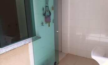 Imagem 3: Sobrado à venda na Vila Santa Clara, São Paulo, SP. 2 suítes com 1 vaga de garagem e churr