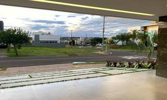 Imagem 5: Desfrute do máximo conforto e segurança nesta casa de luxo em condomínio de alto padrão!