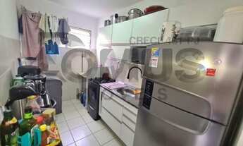 Imagem 6: Venda de Apartamento no Condomínio Parque das Árvores Dispõe e 2/4 + Piscina e Salão de Jo