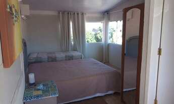 Imagem 3: Kitnet com 53 metros quadrados, quarto e cozinha amplo e arejado